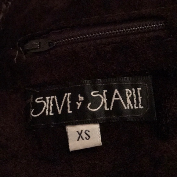 Lady’s Shearling - Picture 3 of 3